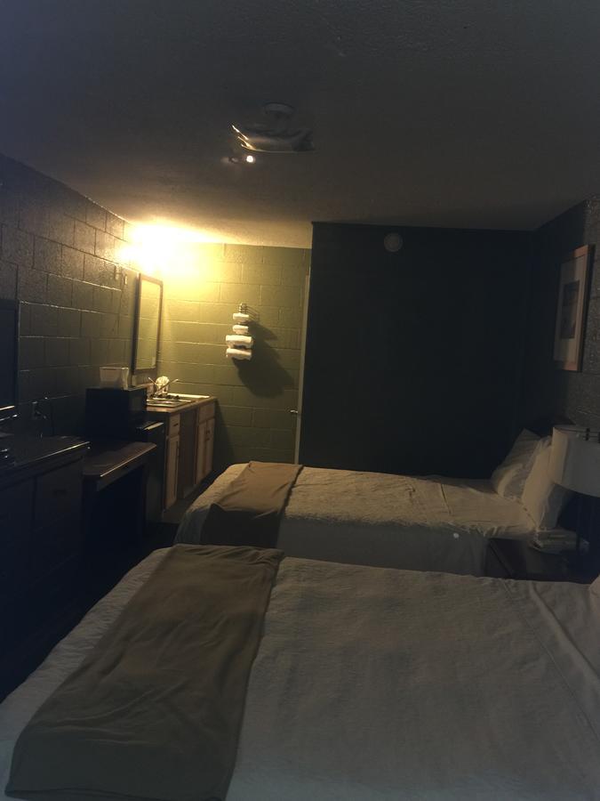 Hope Inn Lenox Zewnętrze zdjęcie